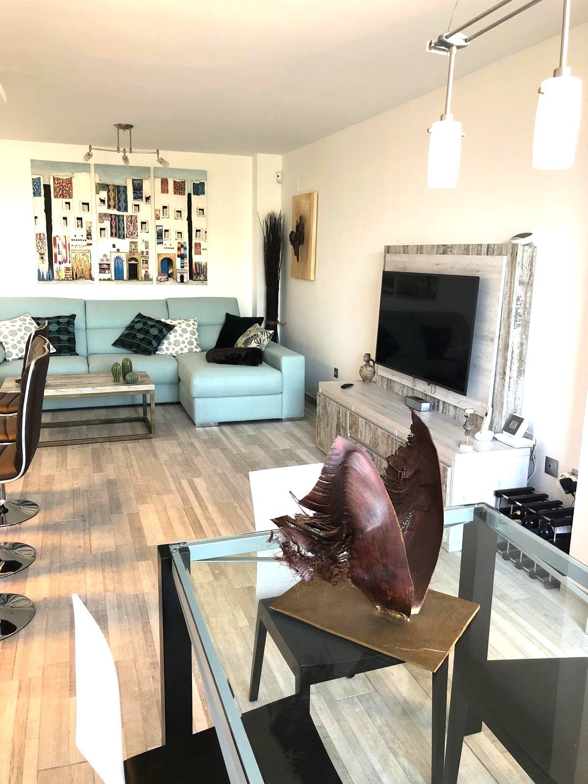 2 Bedroom Apartment in Marbella - Photo 12