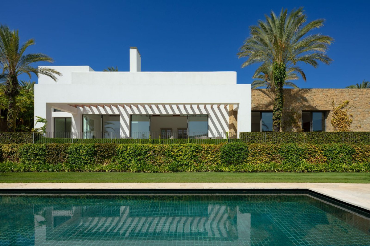 6 Bedroom Villa in Casares - Photo 7