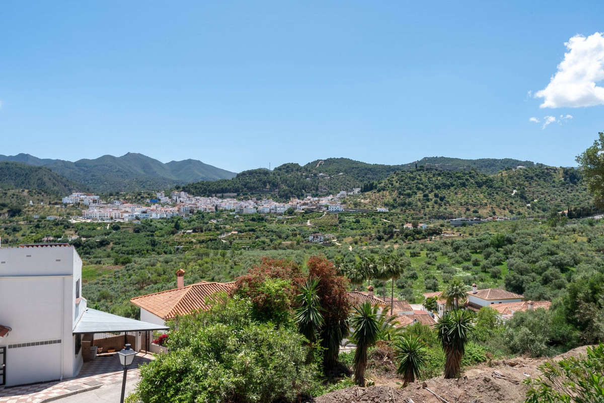 4 Bedroom Villa in Monda - Photo 21