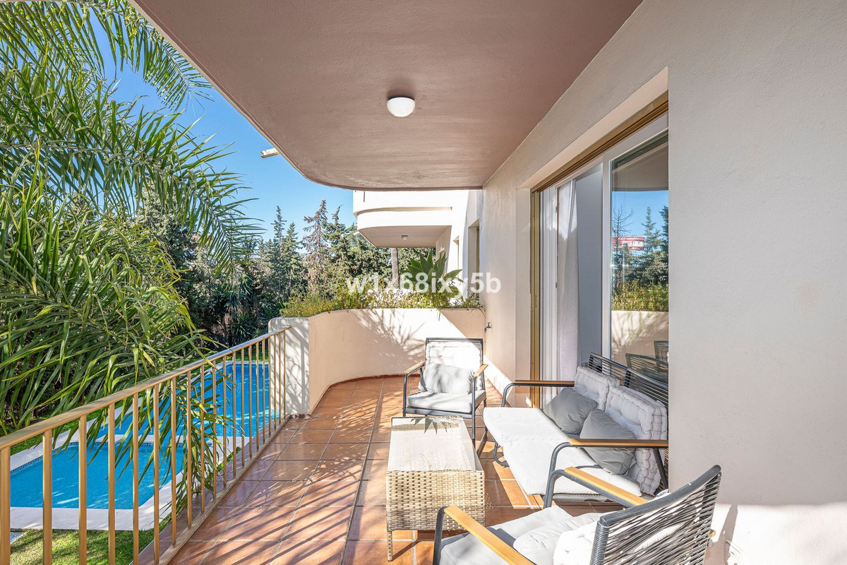 2 Bedroom Apartment in Marbella