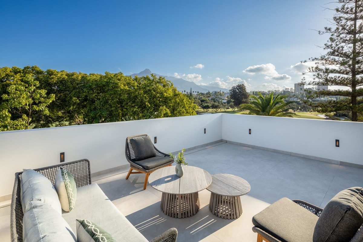 5 Bedroom Villa in Marbella - Photo 15