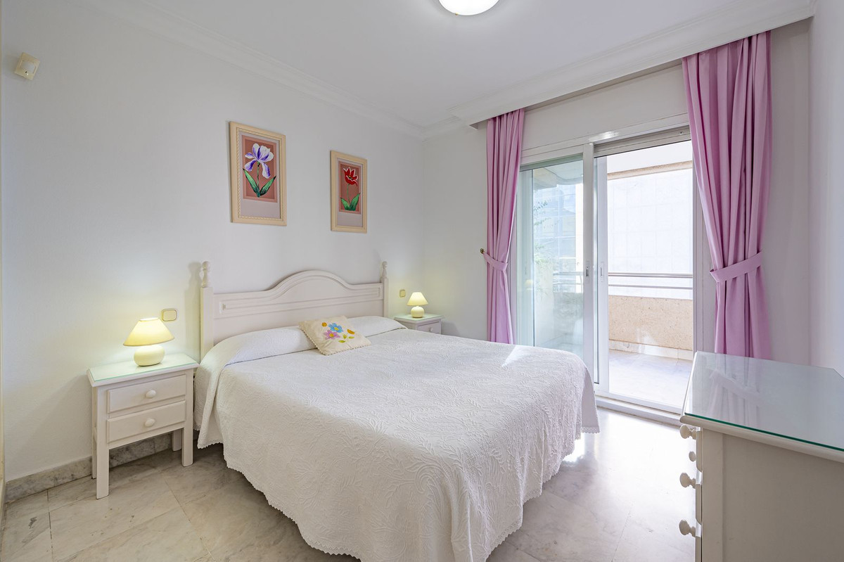 2 Bedroom Apartment in Marbella - Photo 13