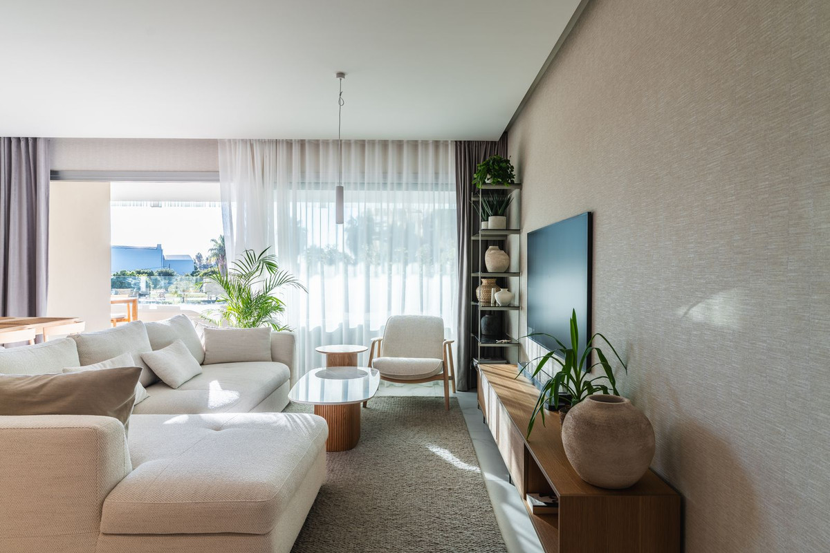 3 Bedroom Apartment in San Pedro de Alcántara - Photo 17