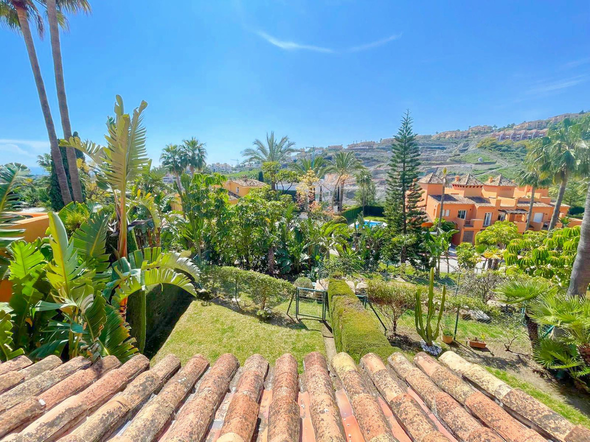 3 Bedroom Townhouse in Estepona - Photo 34