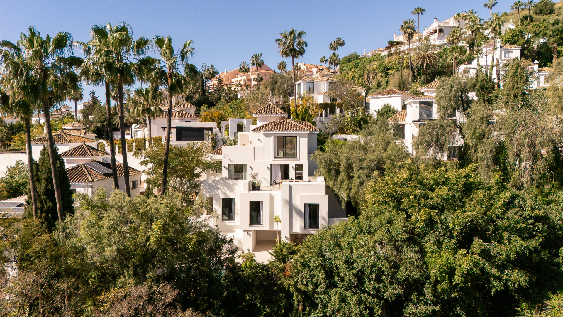 5 Bedroom Villa in Marbella - Photo 31