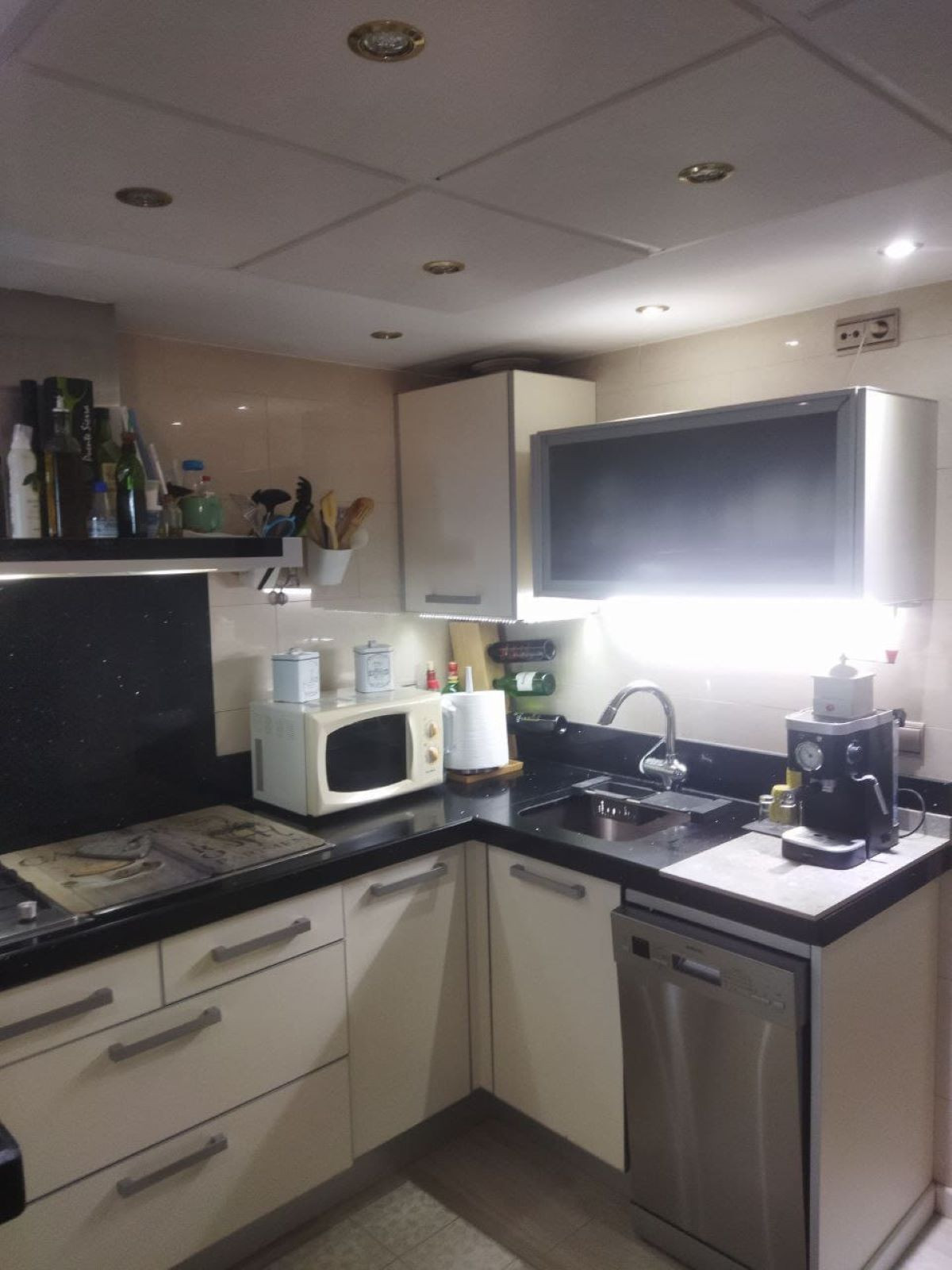 1 Bedroom Apartment in Estepona - Foto 14