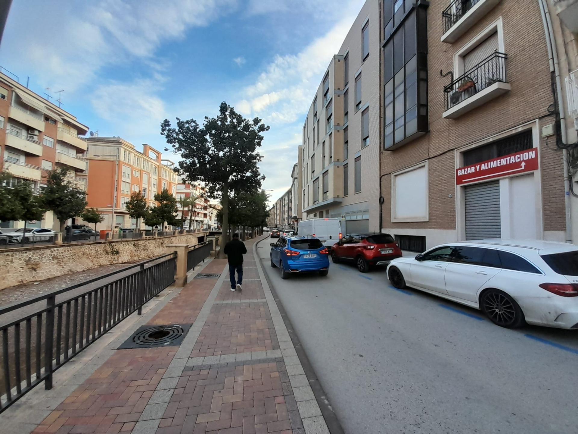 Piso de 4 dormitorios en Murcia – Foto 3