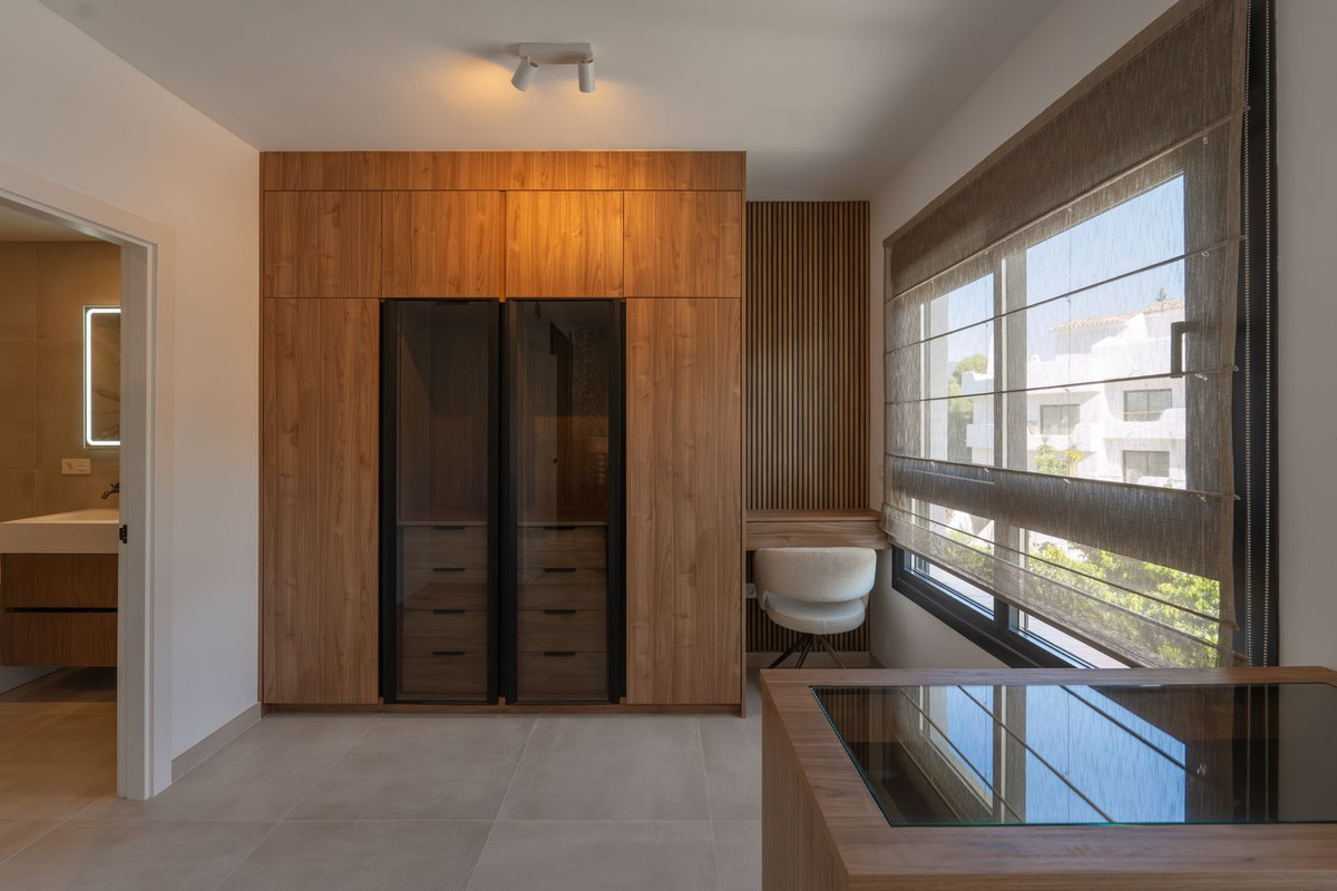 3 Bedroom Townhouse in Marbella - Photo 6