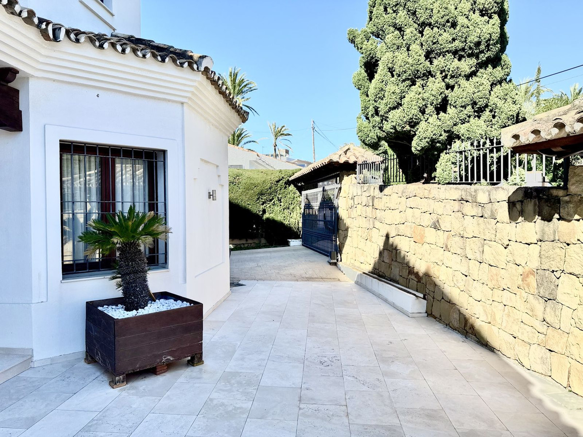 5 Bedroom Villa in Marbella - Foto 16