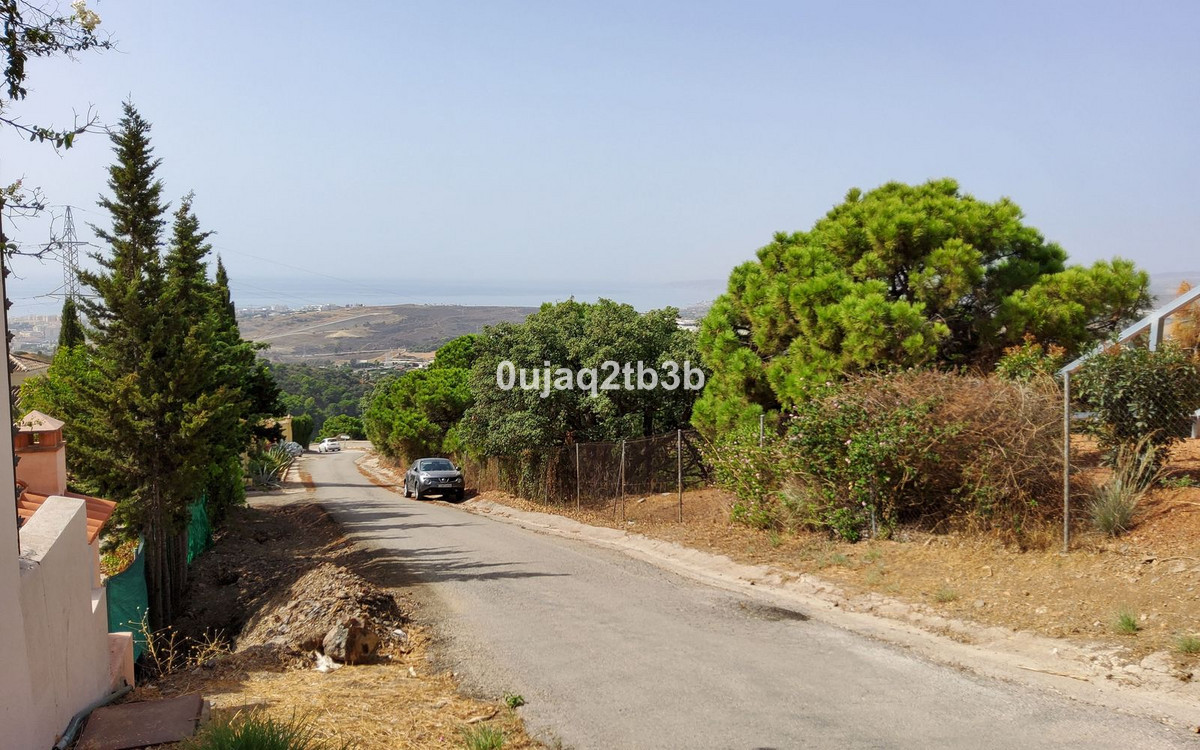 6 Bedroom Villa in Estepona - Photo 26