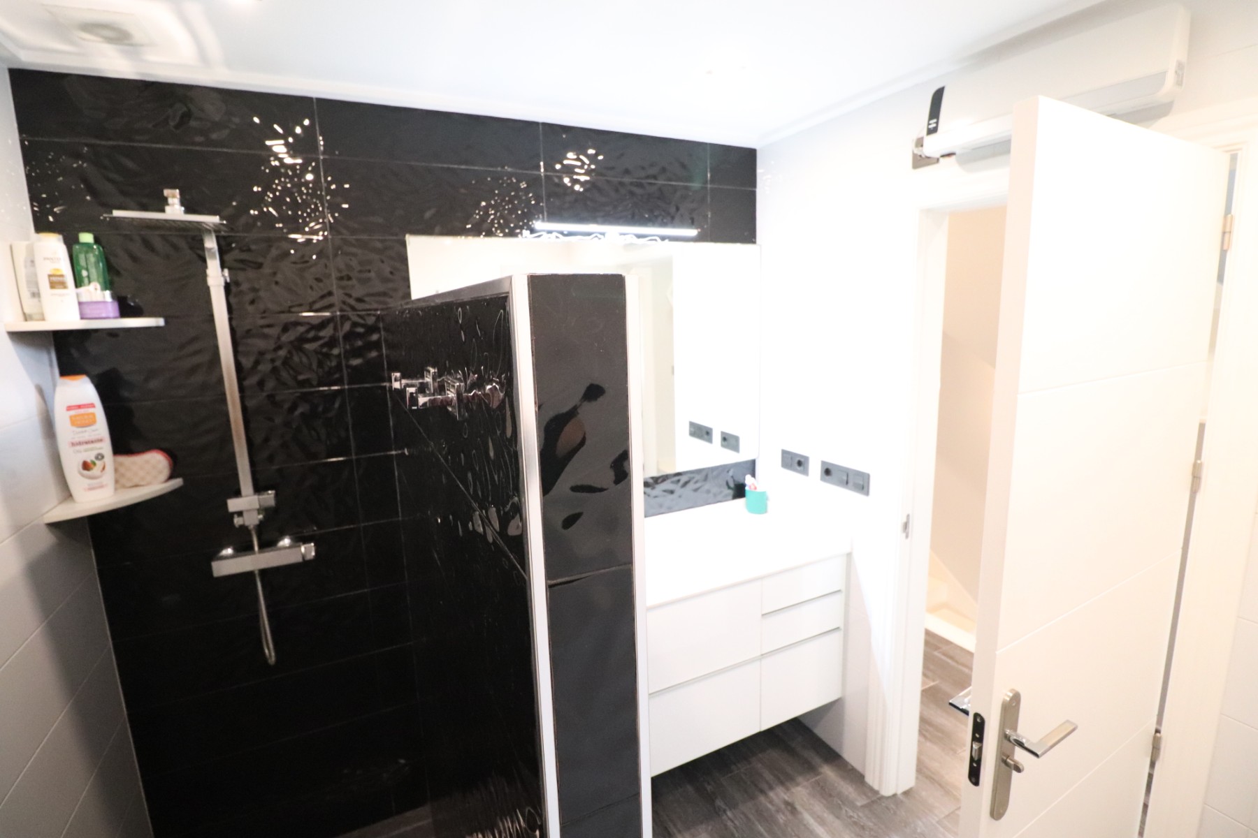 Moradia com 3 quartos com piscina em Valência, Espanha – Foto 30