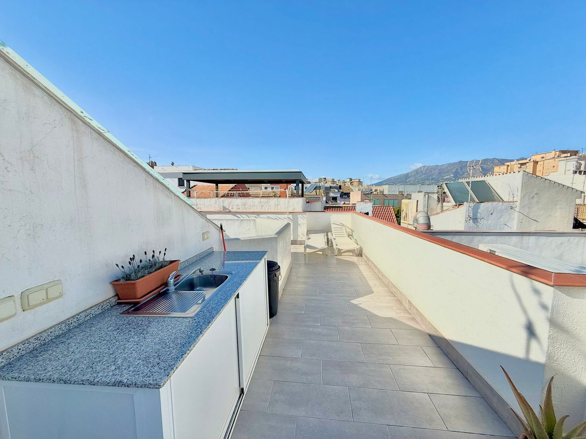 3 Bedroom Penthouse in Fuengirola - Photo 22