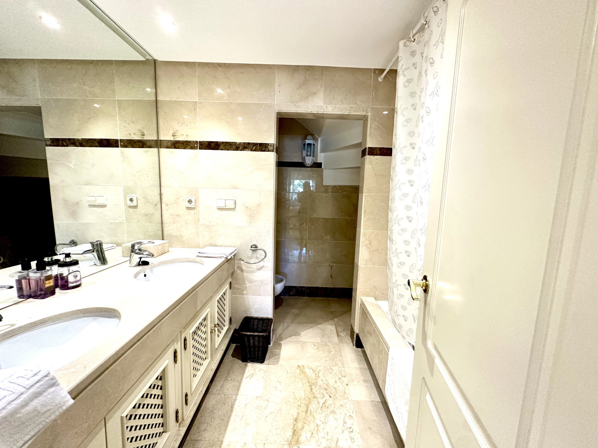 Apartamento com 3 quartos com piscina em Málaga, Espanha – Foto 26