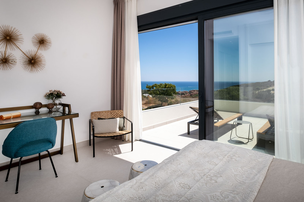 4 Bedroom Villa in Casares - Photo 28