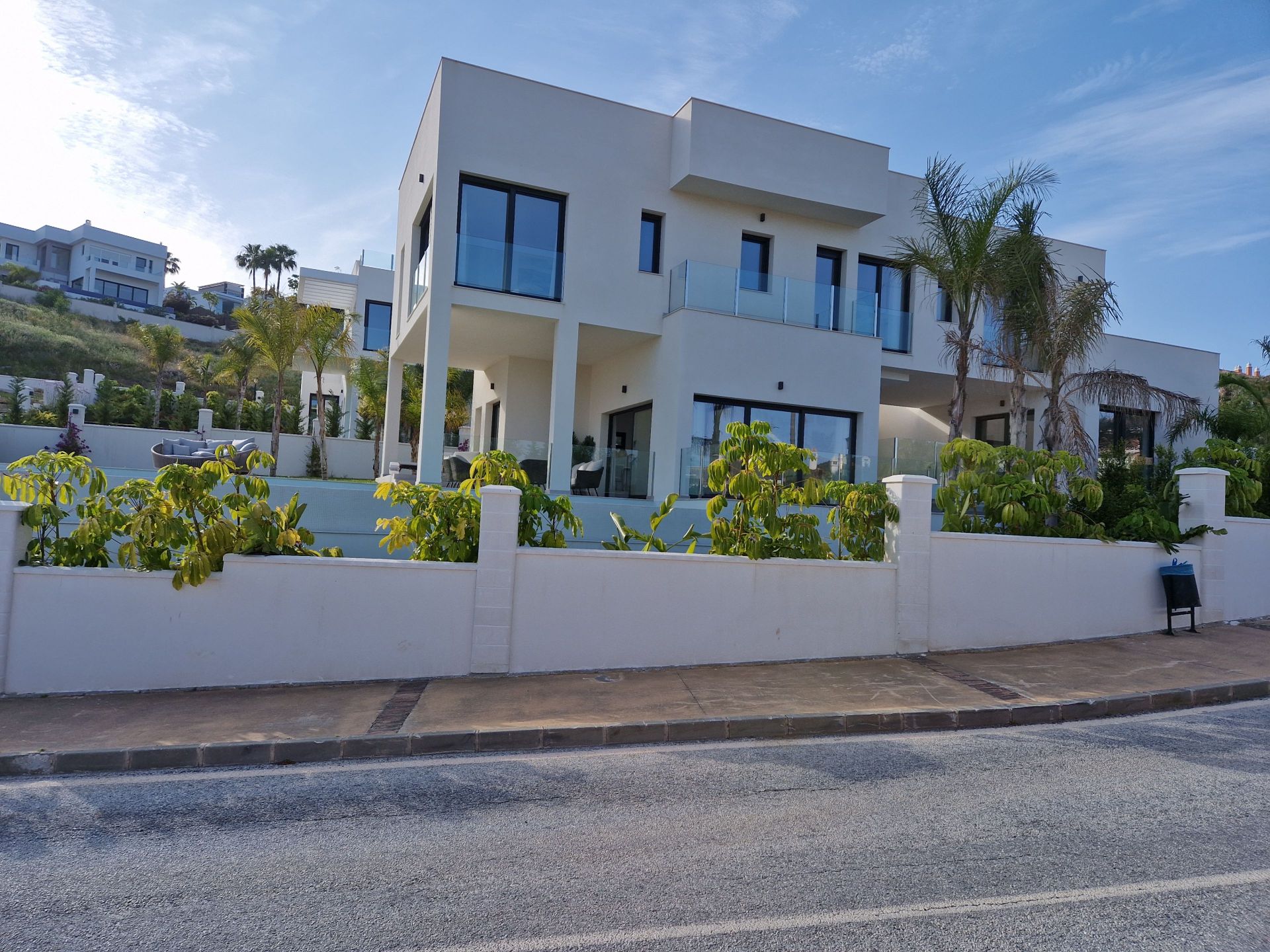 4 Bedroom Villa in Marbella - Photo 3