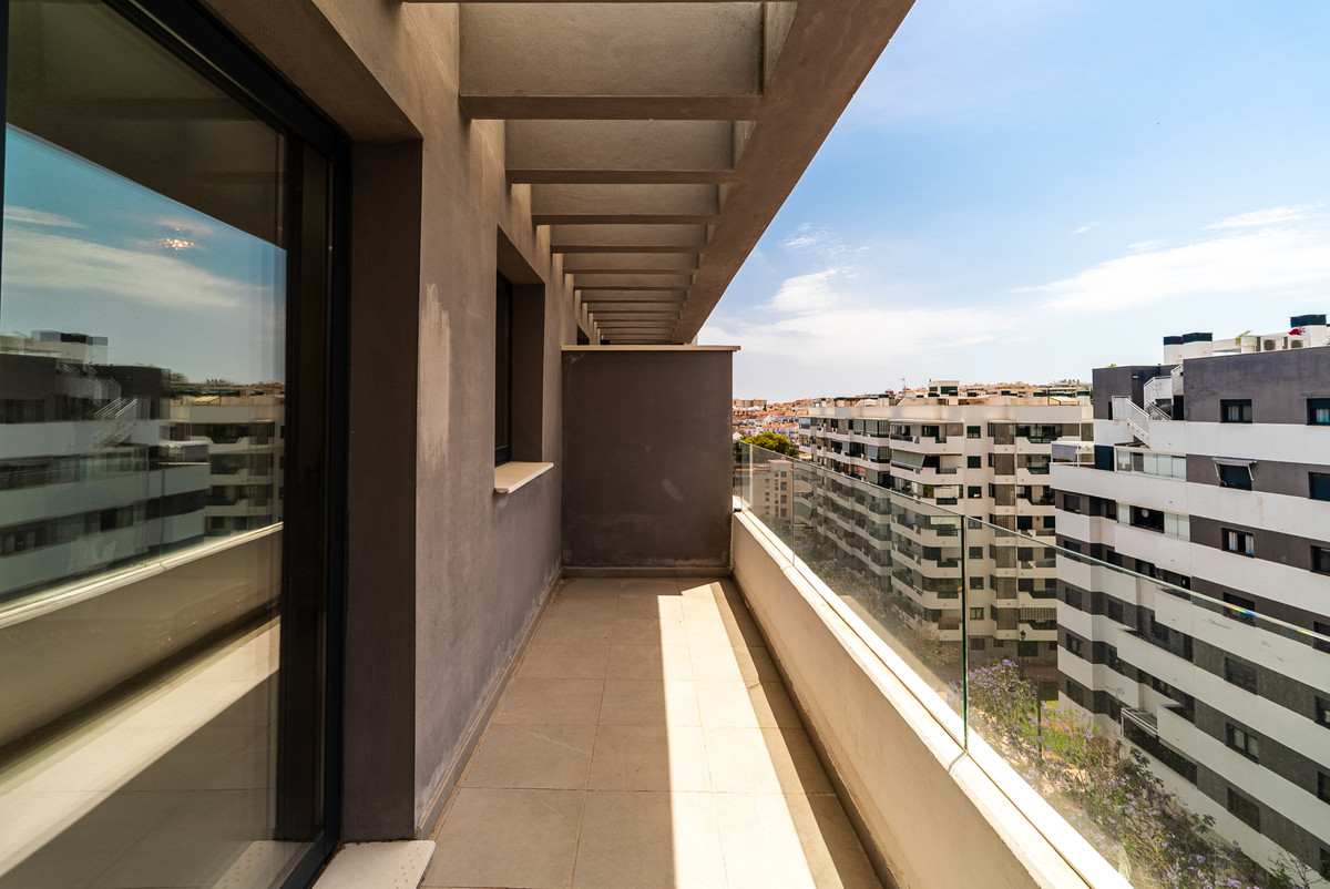 3 Bedroom Apartment in Estepona - Photo 17
