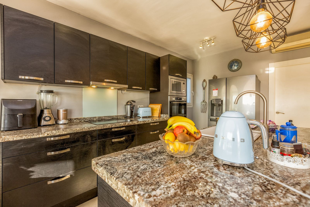 5 Bedroom Villa in Mijas - Photo 21