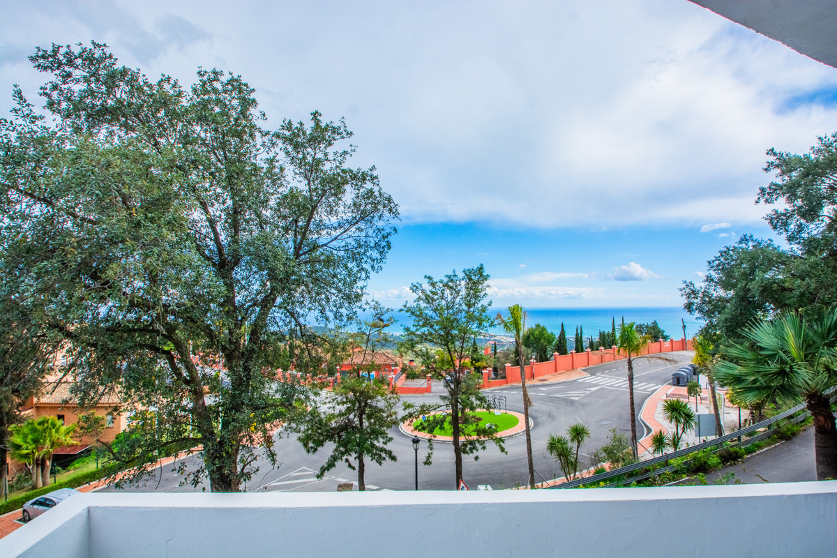 3 Bedroom Apartment in Marbella - Photo 15