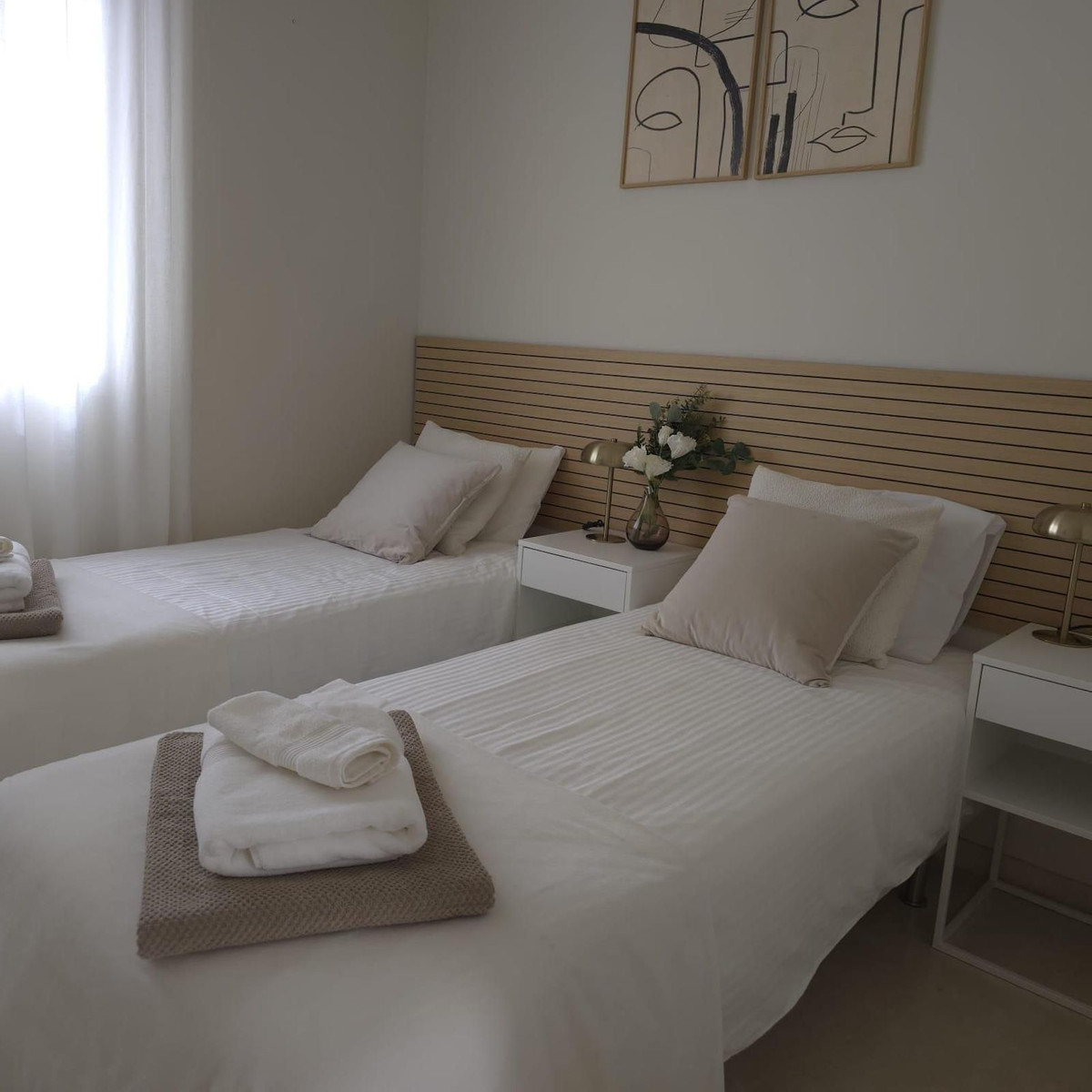2 Bedroom Apartment in Estepona - Foto 12