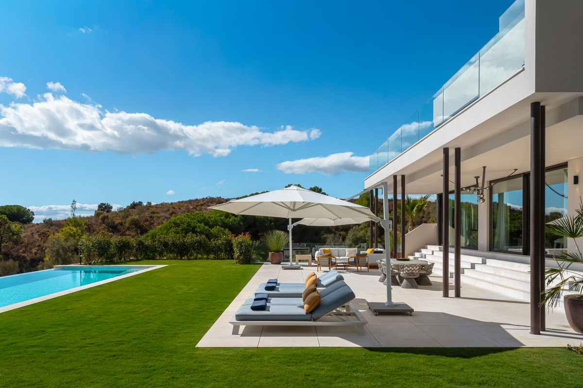 5 Bedroom Villa in Marbella - Photo 27
