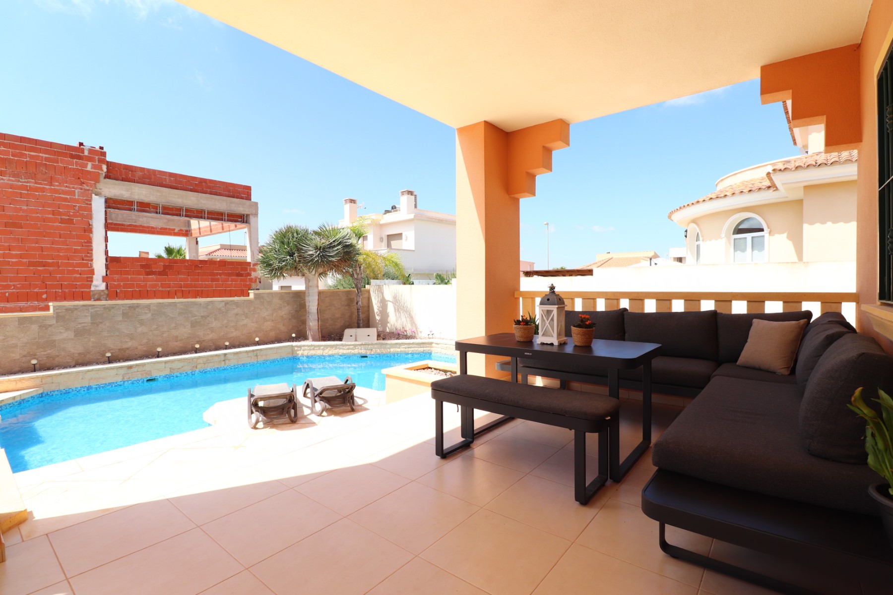 Moradia com 4 quartos com piscina em Alicante, Espanha – Foto 18
