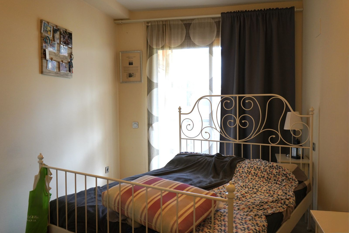 2 Bedroom Apartment in Mijas - Photo 12