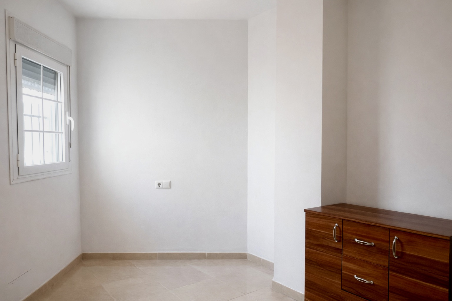 Piso de 3 dormitorios en Almería – Foto 12