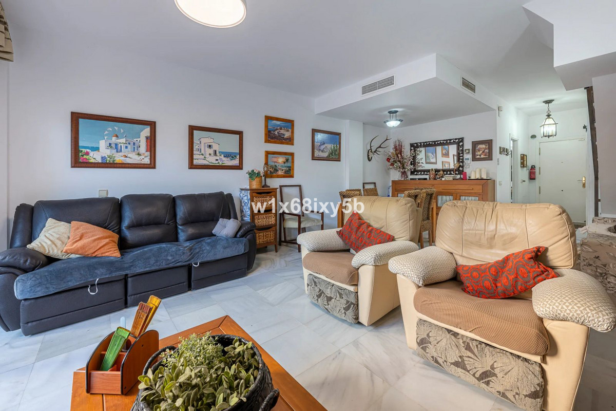 3 Bedroom Townhouse in Estepona - Фото 6