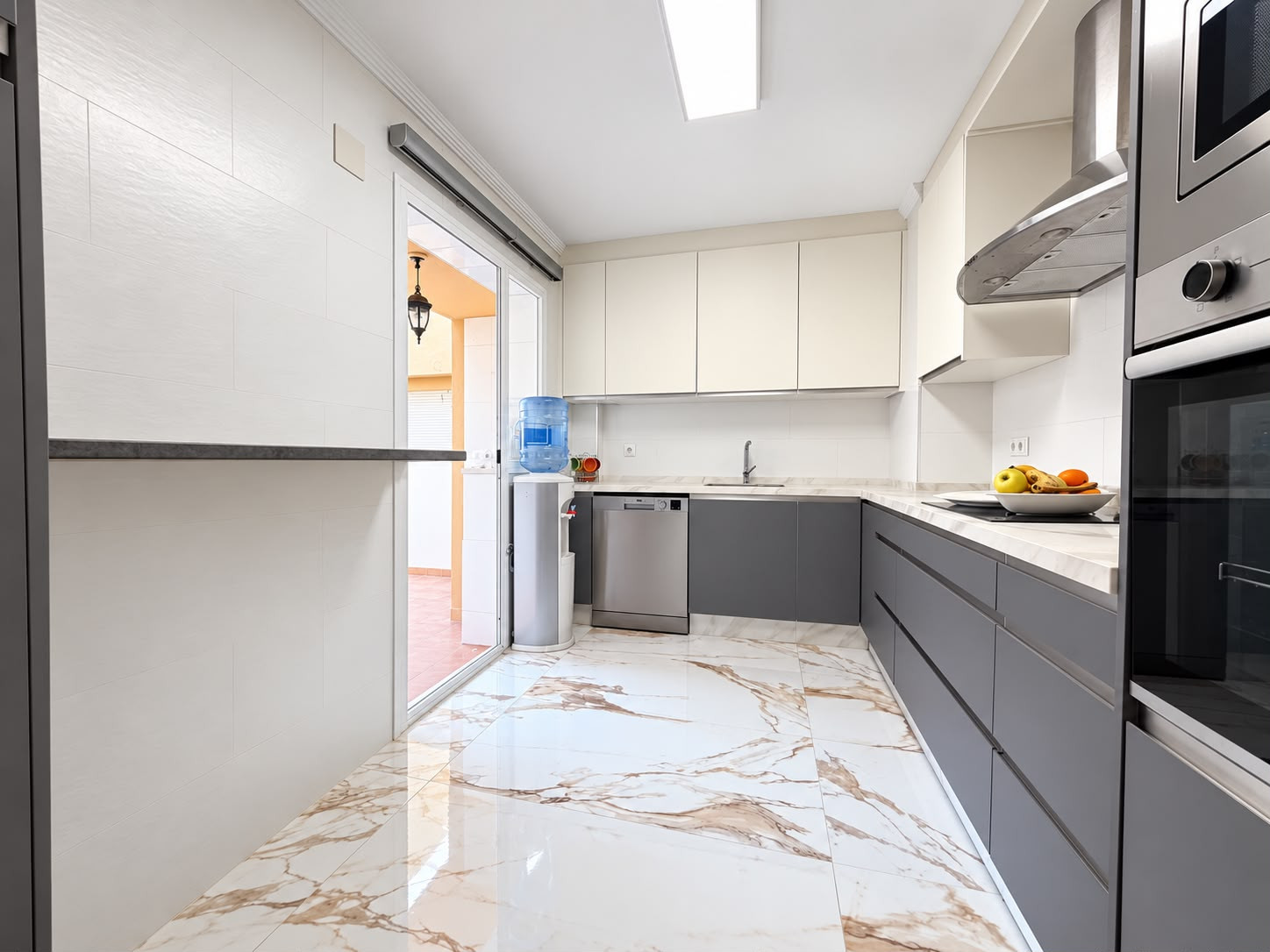 3 Bedroom Apartment in Mijas - Photo 2