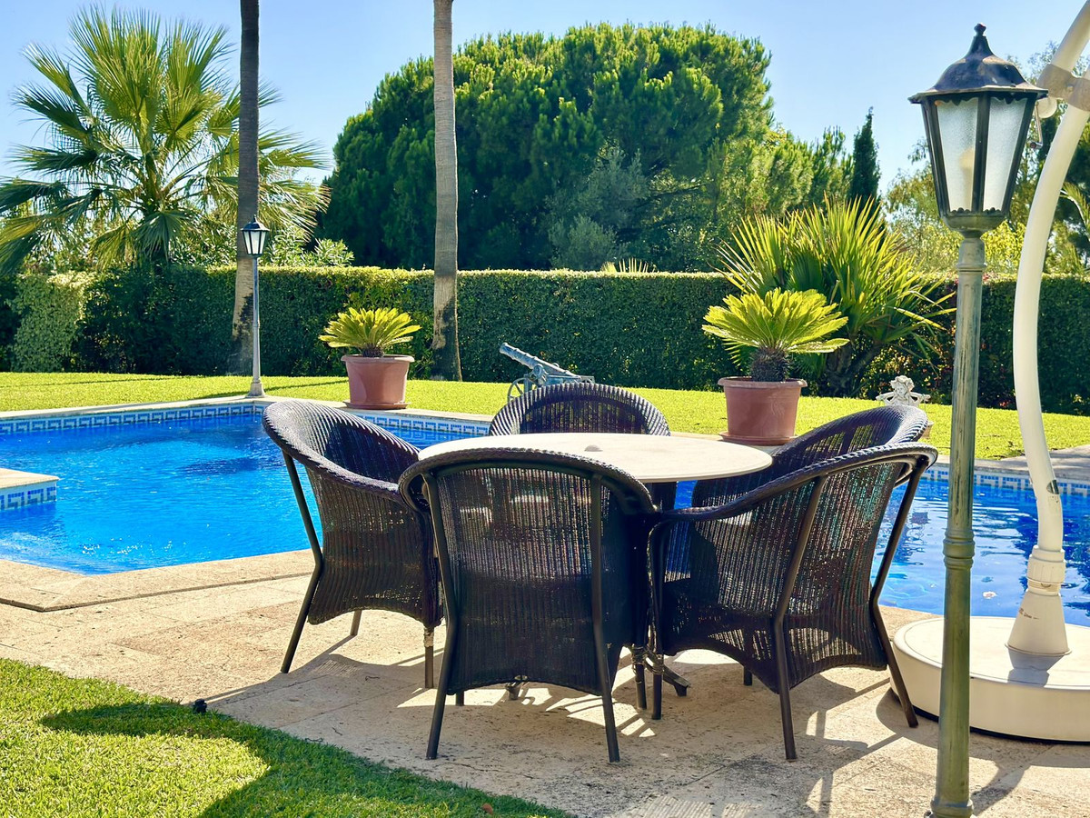 6 Bedroom Villa in Marbella - Photo 62