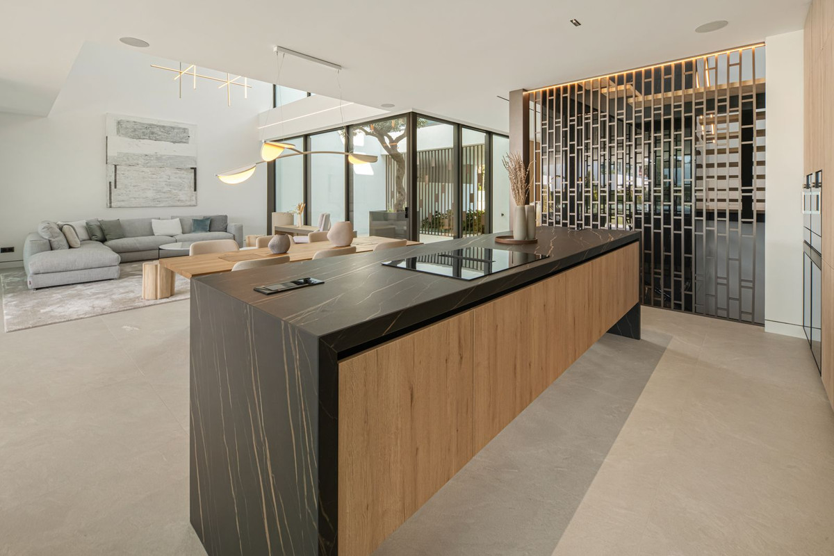 3 Bedroom Villa in Marbella - Фото 4