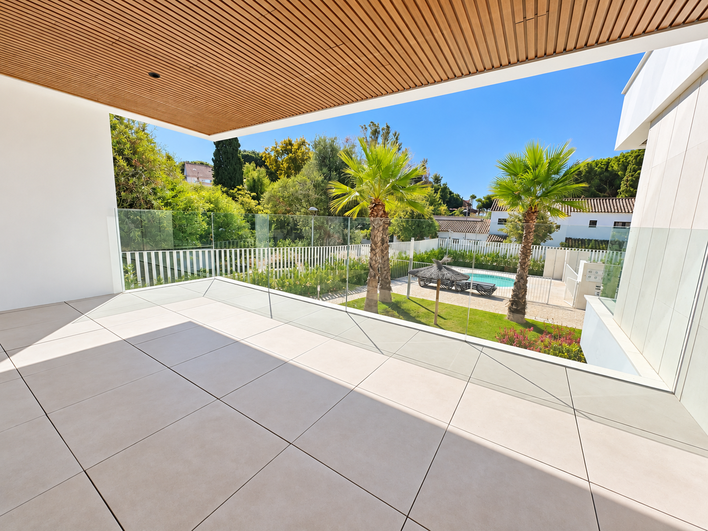 3 Bedroom Apartment in Marbella - Photo 5