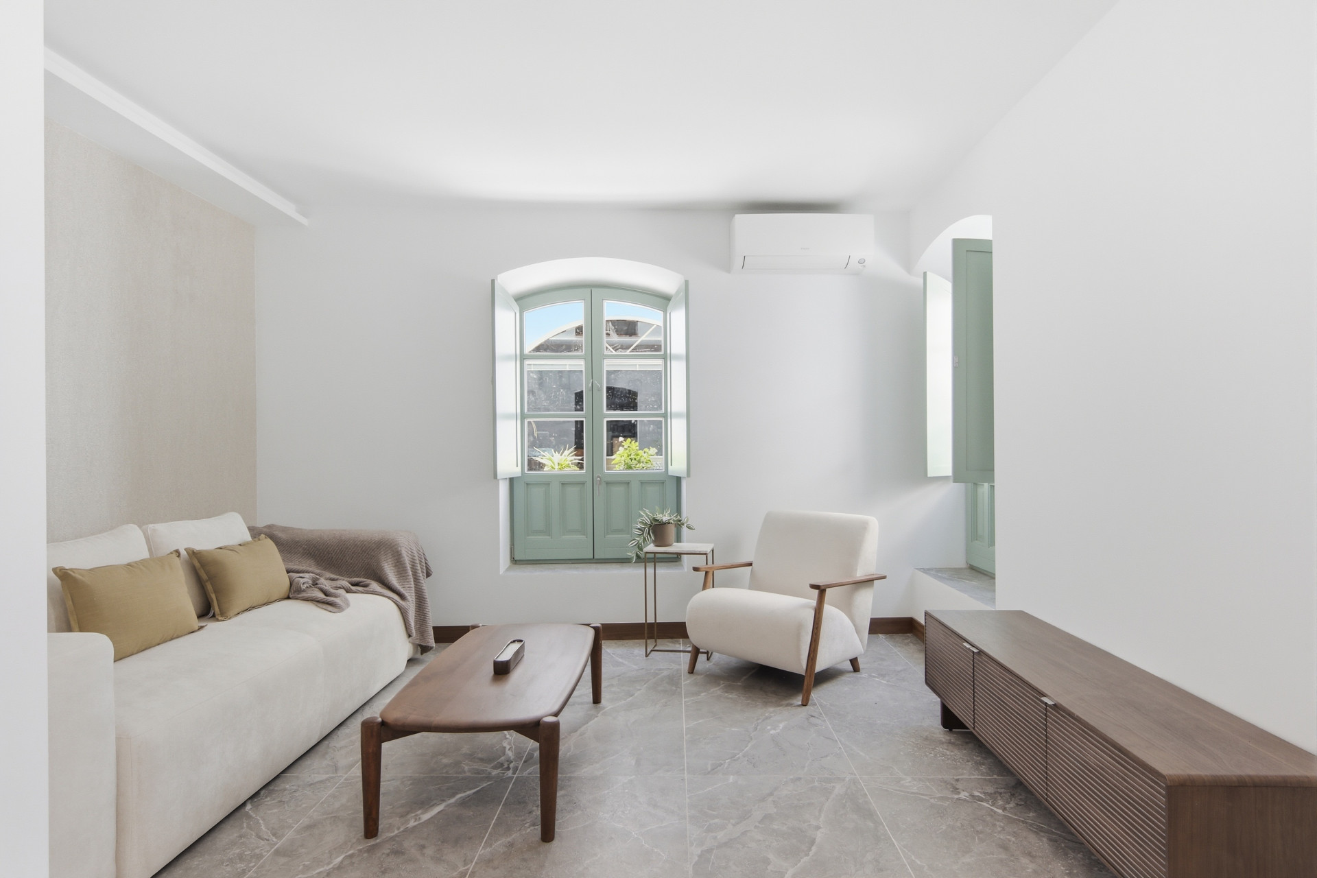 3 Bedroom Townhouse in Estepona - Photo 3