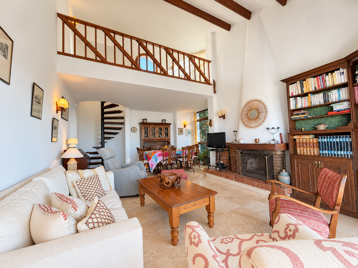 3 Bedroom Villa in Estepona - Photo 2