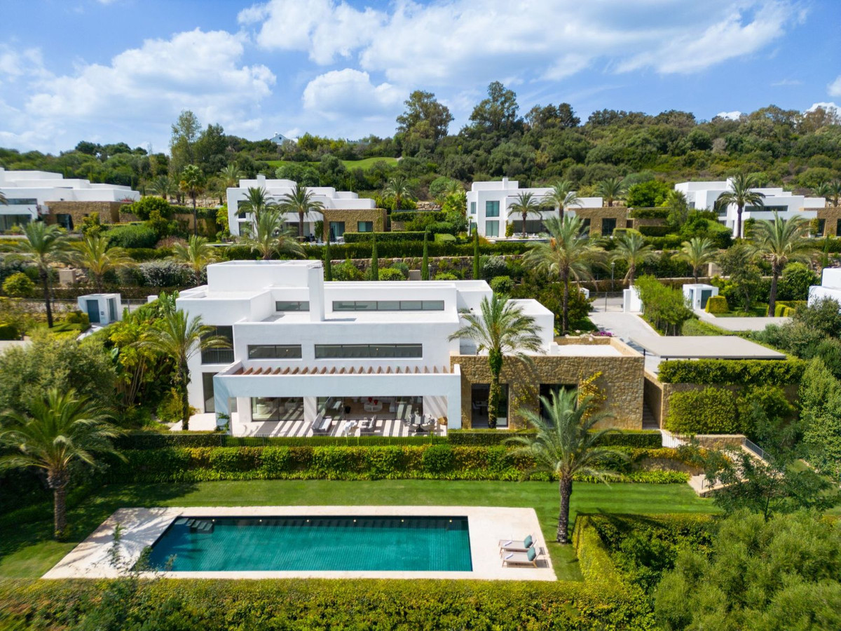 6 Bedroom Villa in Casares - Photo 10