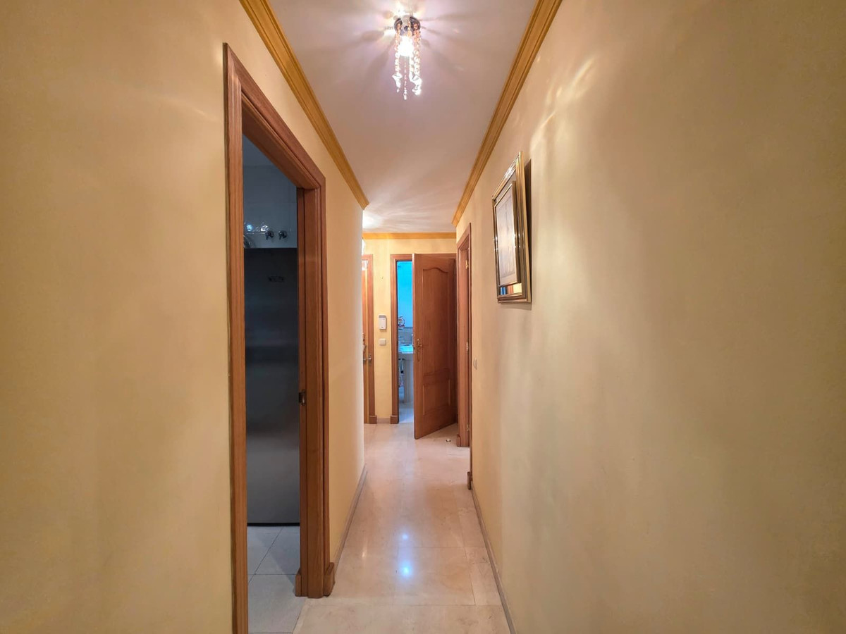 2 Bedroom Apartment in Marbella - Photo 23