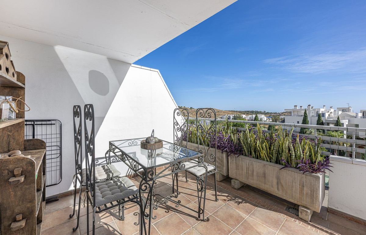 5 Bedroom Penthouse in Mijas - Photo 11
