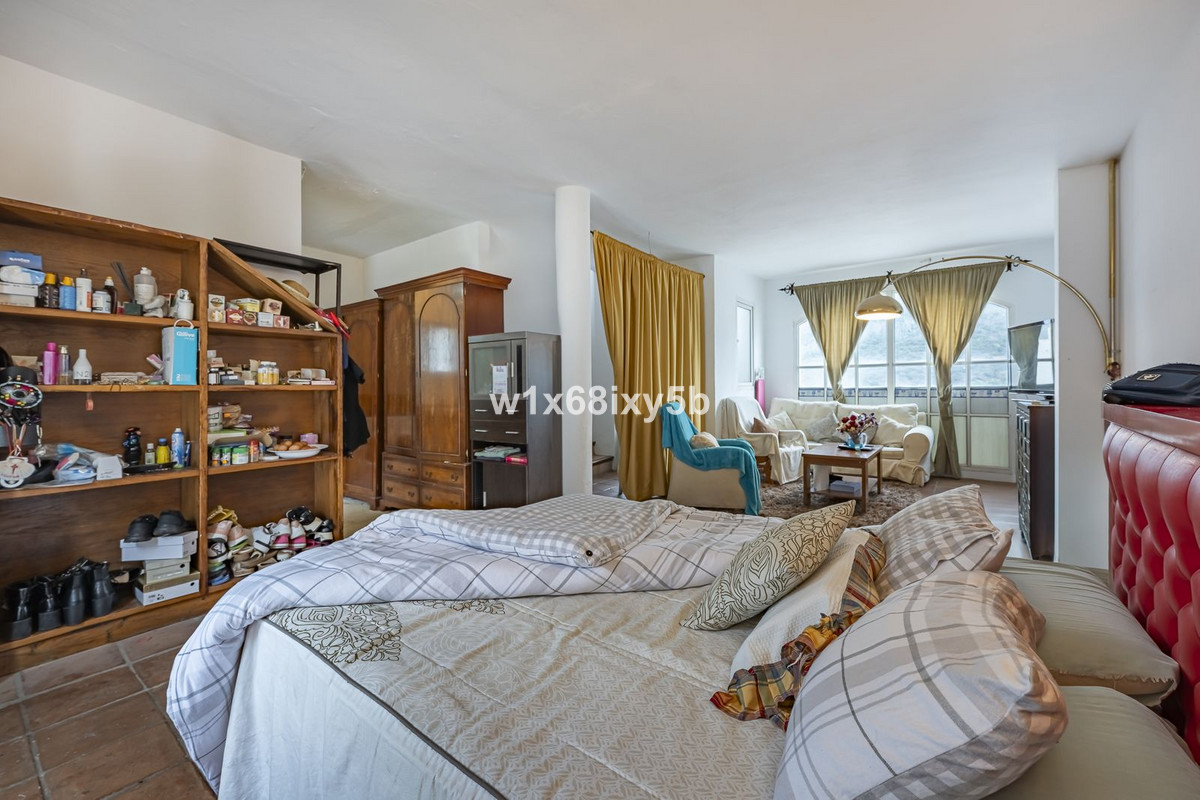 1 Bedroom Townhouse in Benahavís - Photo 37