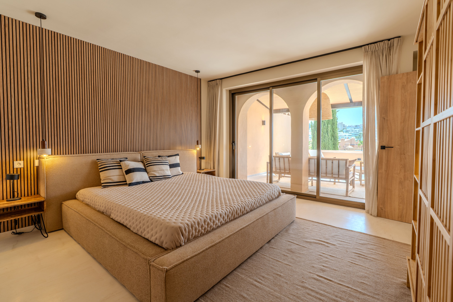 3 Bedroom Apartment in Estepona - Photo 5
