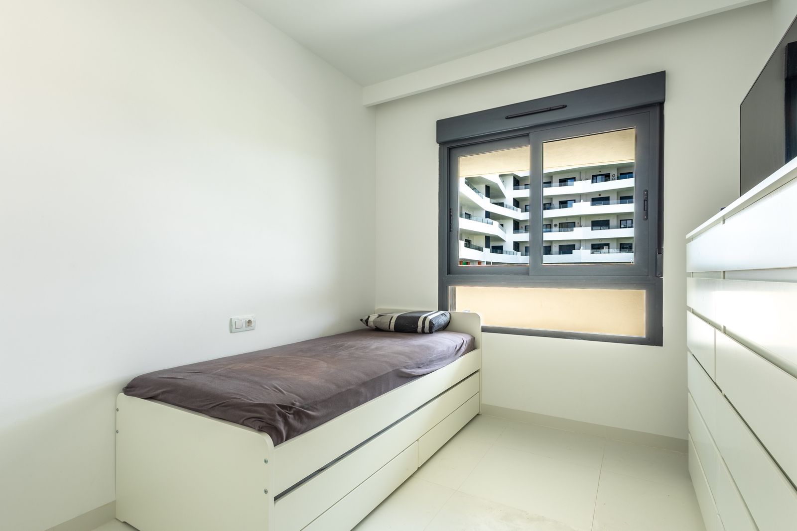 Apartamento com 2 quartos com piscina em Alicante, Espanha – Foto 15