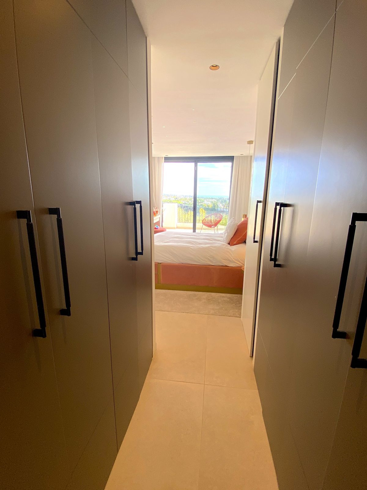 4 Bedroom Townhouse in Benahavís - Photo 39