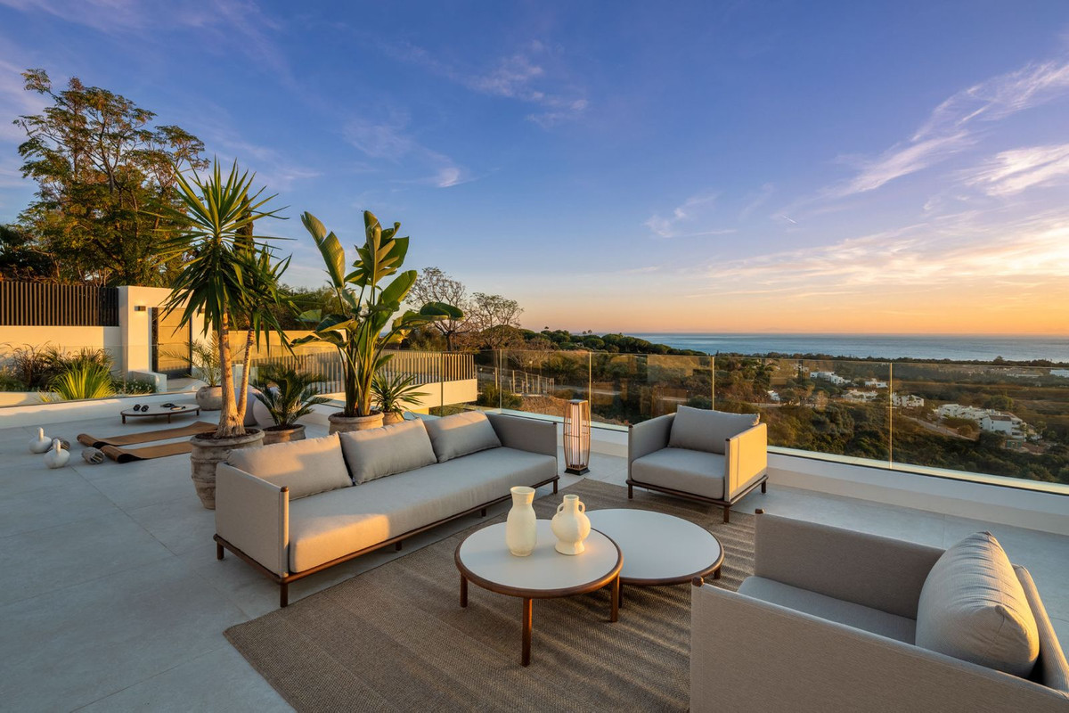 5 Bedroom Villa in Marbella - Photo 34