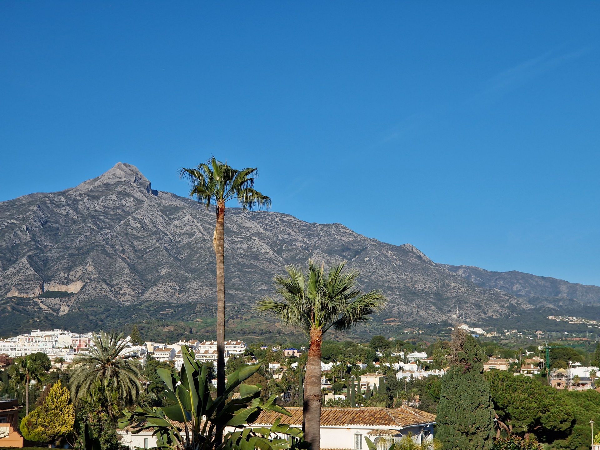 6 Bedroom Villa in Marbella - Photo 19