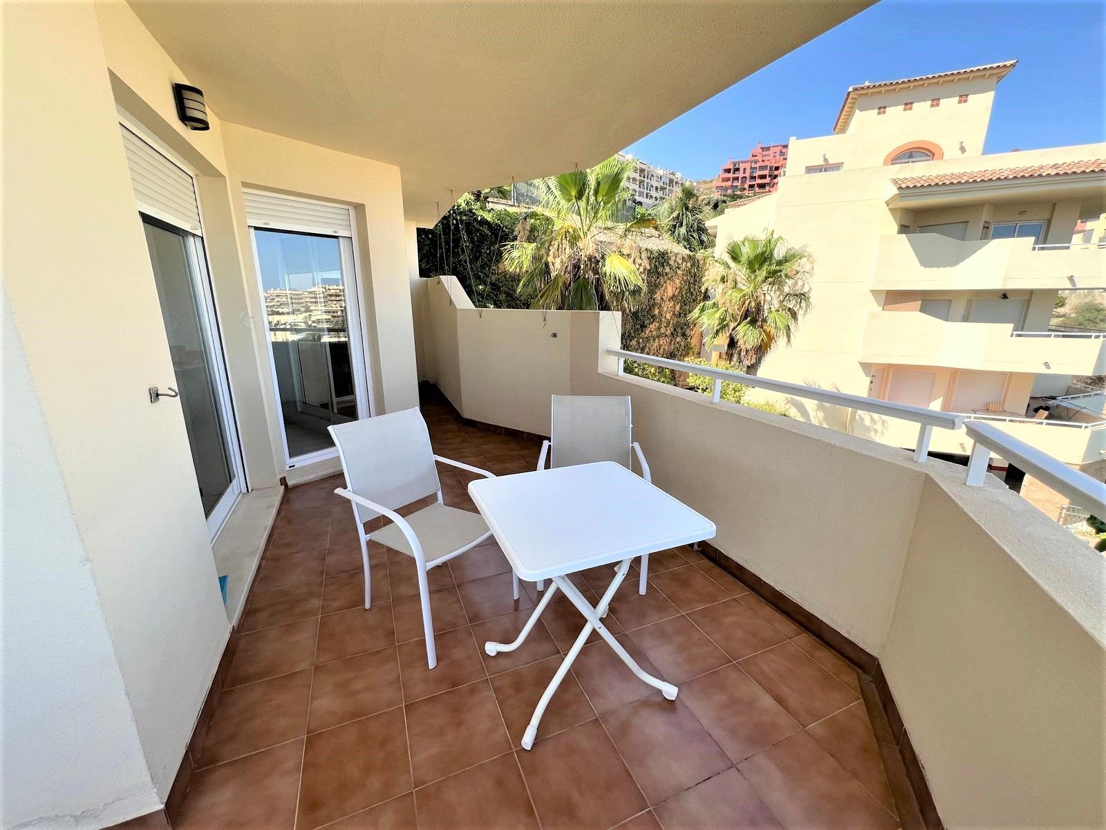 2 Bedroom Apartment in Mijas - Photo 3