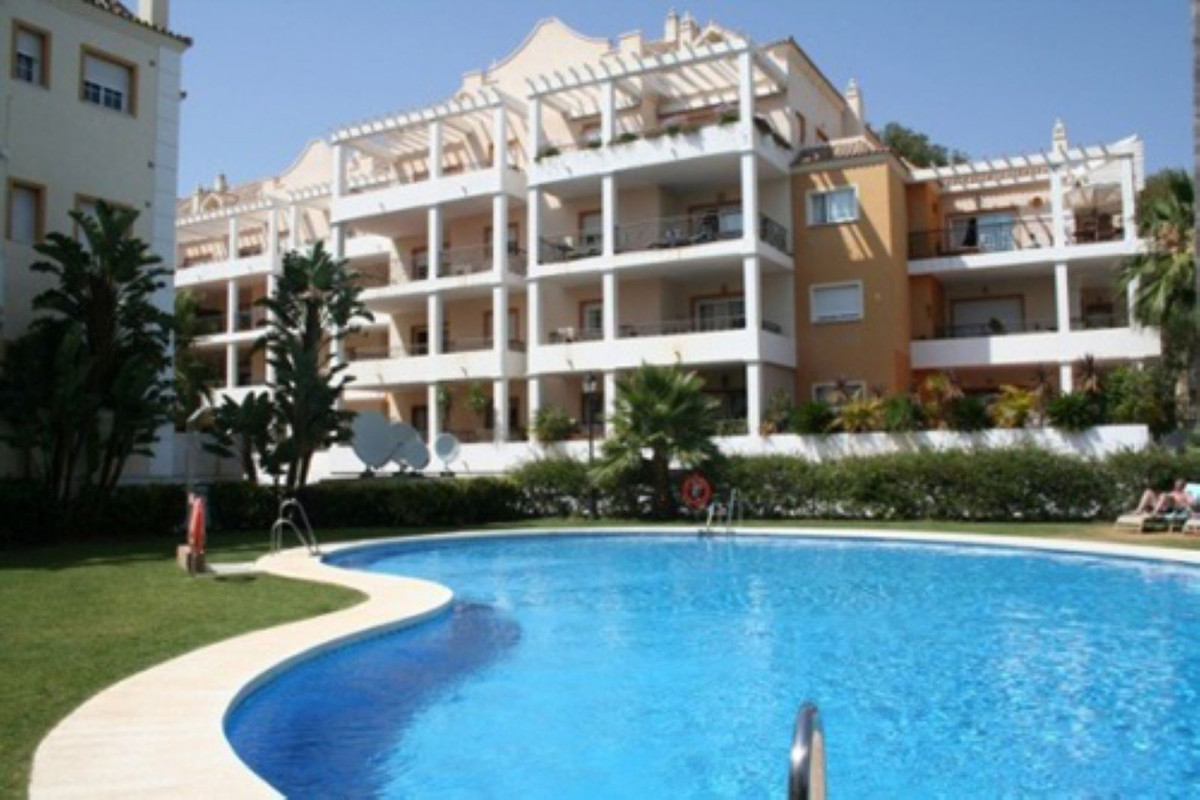 Apartment in Nueva Andalucia