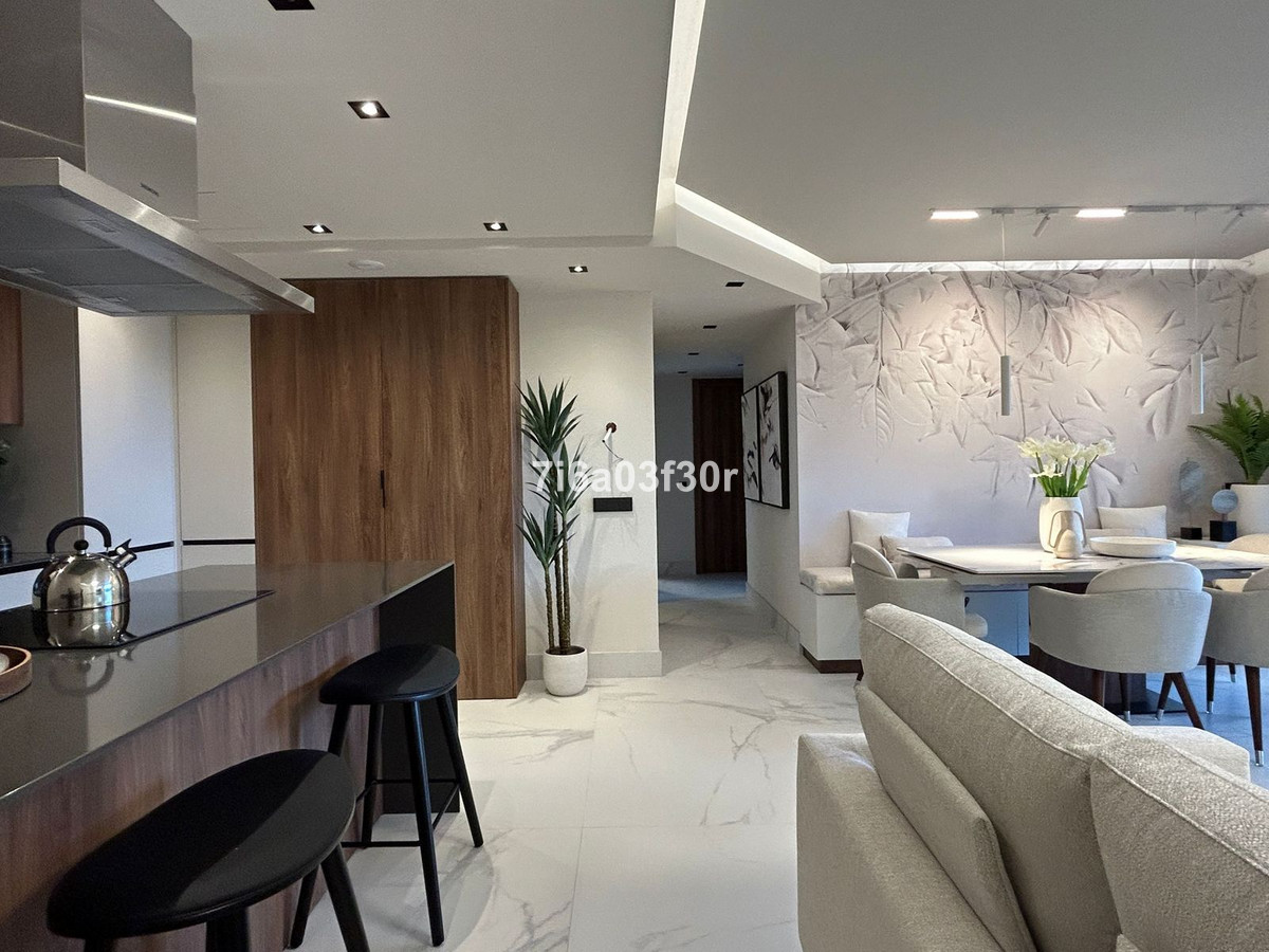 4 Bedroom Penthouse in San Pedro de Alcántara - Photo 4