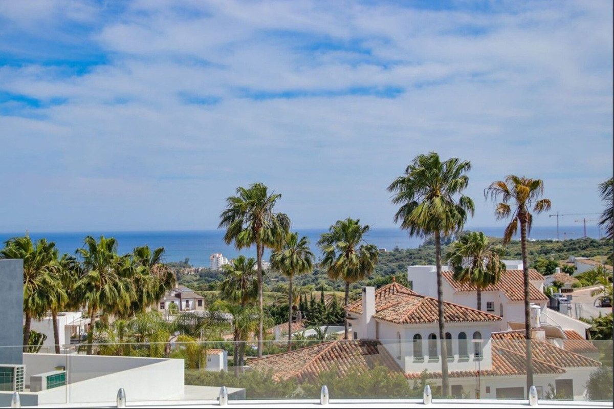 4 Bedroom Villa in Estepona - Photo 29
