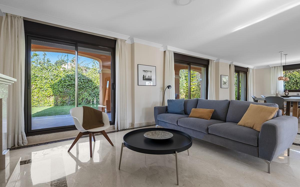 3 Bedroom Villa in Estepona - Photo 4