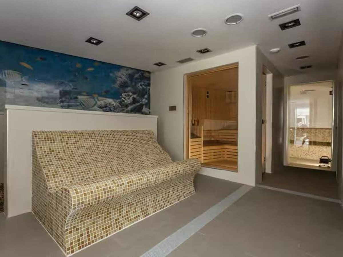 2 Bedroom Apartment in Mijas - Photo 34