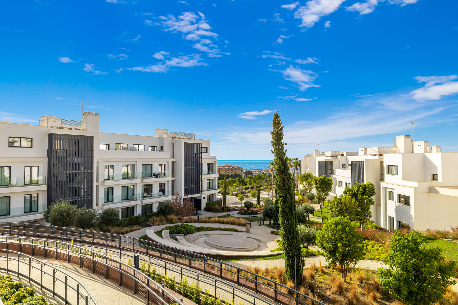 2 Bedroom Penthouse in Benalmádena - Photo 10